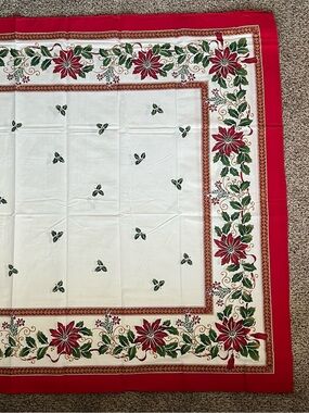 Holiday Poinsettia Tablecloth by Bardwil Linens
